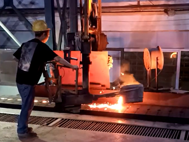 Manipulator mempunyai fleksibiliti yang tinggi dan boleh menangkap objek dengan mudah