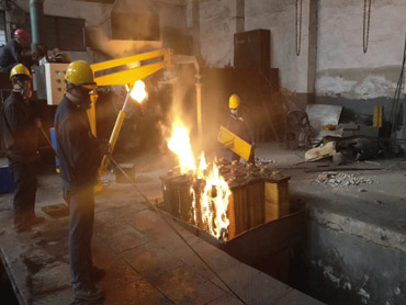 Kilang penggerudian manipulator